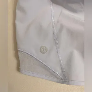 Lululemon Hotty Hot Short 4” Light Blue Size 4 thumbnail 5