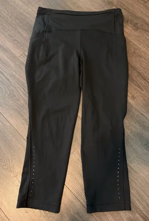 lululemon athletica Black Cropped Leggings 8 thumbnail 1