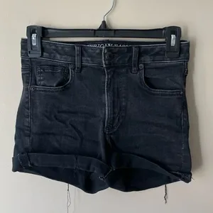american eagle shorts  thumbnail 1