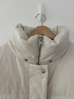 Banana Republic alps oversized puffer down jacket thumbnail 4