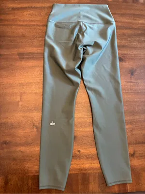 Alo Airlift Leggings Women’s Small Green High Waist Shine thumbnail 3