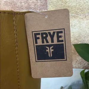 NEW Frye Women’s Camryn Leather Tall Pull-On Banana Knee-High Heel Boots Size 10 thumbnail 14