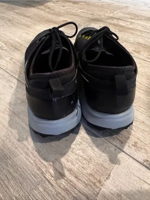Black Nike Women’s Golf Shoes thumbnail 2