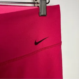 Nike hot Pink dri fit Capri leggings‎ size large thumbnail 2