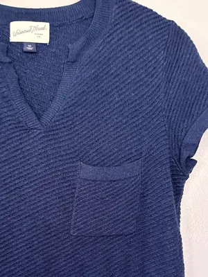 Universal Thread Navy Textured Knit Top V-Neck Short Sleeve XS thumbnail 3