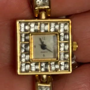 Vintage Yves Rocher gold tone crystal watch thumbnail 5