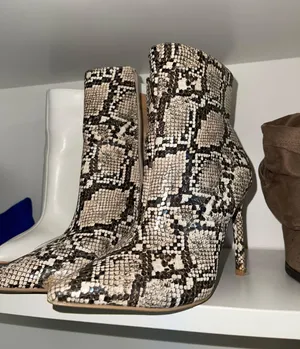 Booties thumbnail 1
