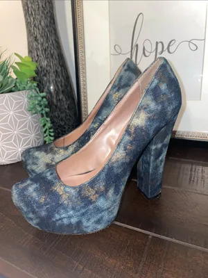 Betsey Johnson Sophiaa Blue Platform Heels with Gold Size 7 thumbnail 7