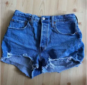 Levi's Women's 501 Original Shorts thumbnail 1