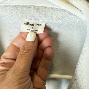 Aritzia Wilfred Free NEW Light Blue Short Sleeve Terry Cloth Shirt Size Small‎ thumbnail 3
