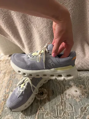 On Cloud Cloudrunner Shoes thumbnail 2