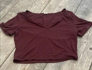 Alphalete Women's Burgundy V-Neck Crop Top thumbnail 1