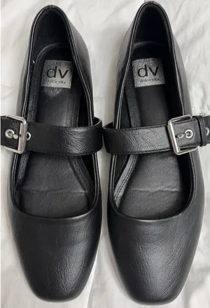 Dolcetta Dolce Vita DV by Sandals Black:Topline/Mellie Flat thumbnail 1