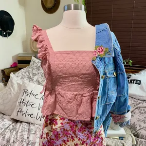 Boutique NEW Pink Eyelet Top thumbnail 10
