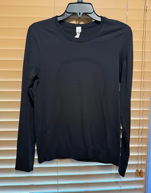 Lululemon Top Long Sleeve thumbnail 1
