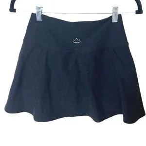 Beyond Yoga Hot Shot Circle Skort‎ Black Size XS EUC thumbnail 3