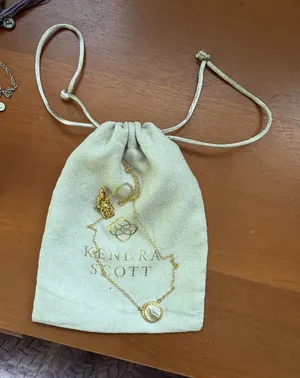 Gold volleyball Kendra Scott necklace  thumbnail 1