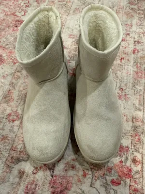 White platform winter boots Size 7.5 thumbnail 2