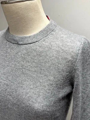 Theory Crewneck Sweater in Feather Cashmere thumbnail 8