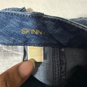 Michael Kors Womens Skinny Jeans Medium Wash Gold Zipper Detail Size 10 thumbnail 3