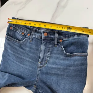 Madewell Women's Flare Jeans in Dark Blue Denim thumbnail 2