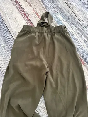 Lululemon Pleated Wide Leg Noir Pant in Dark Olive Green thumbnail 4