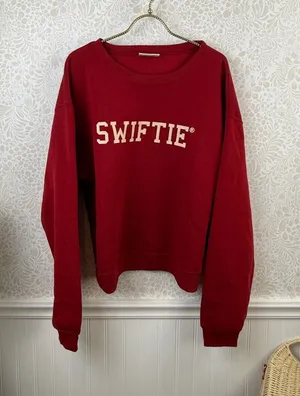 Taylor Swift Red (Taylor's Version) "Swiftie" Crewneck Sweatshirt - Size - Large thumbnail 1
