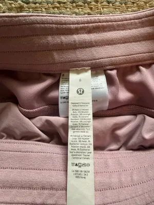 Lululemon Softstreme Shorts 4" thumbnail 3