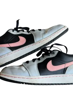 Nike Air Jordan 1 Low GS “Light Iron Ore Arctic Punch” – Size 5Y thumbnail 9