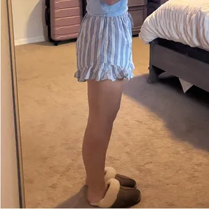 Abercrombie Ruffle Short thumbnail 2