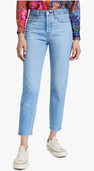 Levi's Wedgie Straight High Rise Women's Denim Jeans Blue Size 26 raw hem EUC thumbnail 1