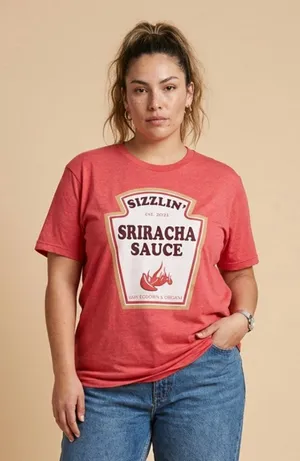Sizzlin' Sriracha Sauce Graphic T-shirt - Sz 2X thumbnail 1