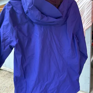The North Face Women's Vibrant Purple Ski Jacket thumbnail 4