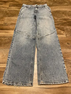 Celebrity Pink Juniors Skater Wide Leg Light Wash Denim Jeans Size 3/26 thumbnail 3