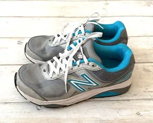 New Balance Size 6.5 Women’s Wide Sneakers Tennis Athletic Shoes Blue Gray thumbnail 1