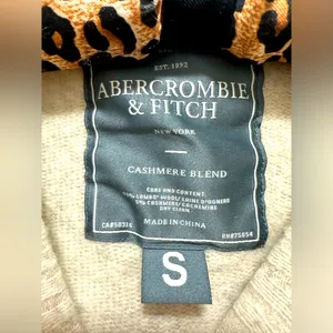 Abercrombie & Fitch Crewneck Cashmere Blend Pullover Small Beige thumbnail 2