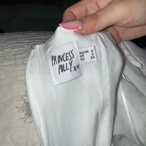 Princess Polly NWOT Molina Mini Dress White Size USA 2 thumbnail 4