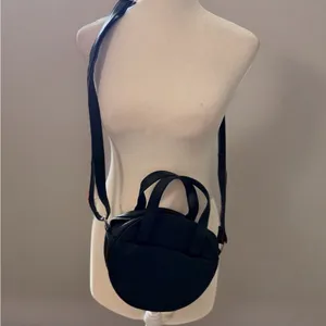 Elegant Black Crossbody‎ Bag thumbnail 2