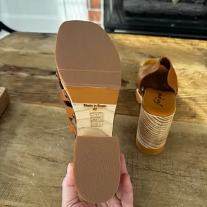 NEW IN BOX Free People Cassis Clogs ~ SOLD OUT ~ 40 ( 9 / 9.5) Platform Comfy thumbnail 9