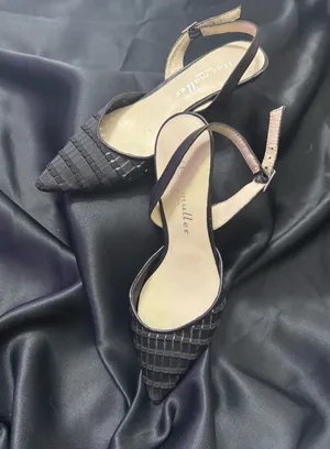 Bettye Muller Avenger Slingback Pumps thumbnail 1