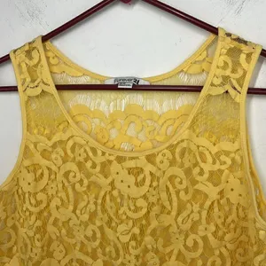 Forever 21 Y2K Lace Crop Yellow Top Floral design Medium thumbnail 2