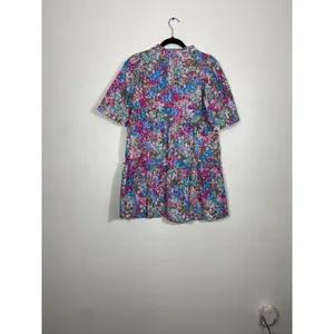 Sugarlips Women’s Floral Shift Dress With Split Neck Size XS thumbnail 4