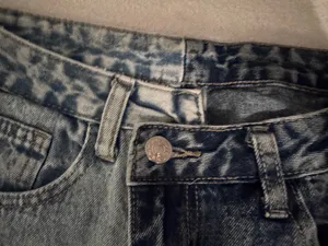 Two-tone uneven wide leg contrast jeans NWOT thumbnail 3