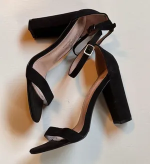 Black High Heel Strappy Ankle Shoes Sz 7 thumbnail 4