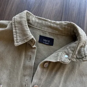 VICI Shacket  thumbnail 2