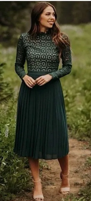 Ivy City Co Dark Green Lace Bodice Pleated Midi Dress thumbnail 1