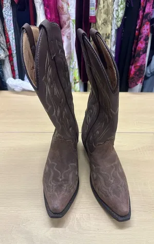 Laredos Women’s Brown Leather Lea Vamp Fox Western Boots Size 7W EUC thumbnail 1