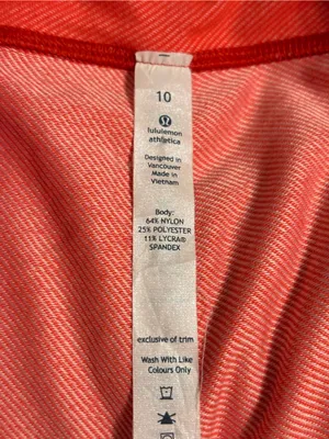 Lululemon Athletica Size 10 Coral Pink Cropped Yoga Leggings Capri Pants thumbnail 2