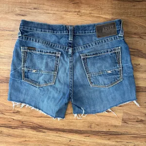 Ariat‎ M4 Relaxed Boot Cut Denim Shorts Medium Wash Distressed Raw Hem 32/34 thumbnail 7