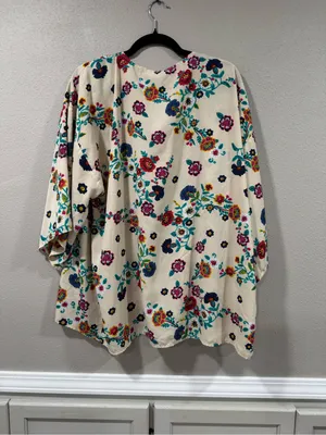 Floral Open-Front Kimono in Cream thumbnail 6
